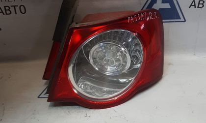 Фонарь задний правый Volkswagen Passat B6  2010