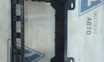 Рамка магнитолы BMW 7 серия F01/F02/F04 2010