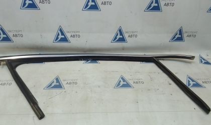 Уплотнитель стекла двери ПП Volkswagen Passat B6 