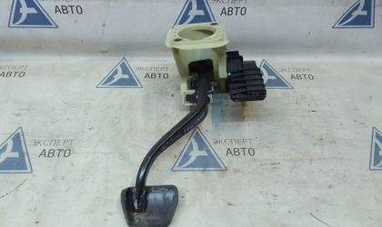 Педаль тормоза сцепления BMW 7 F01/F02/F04 2010