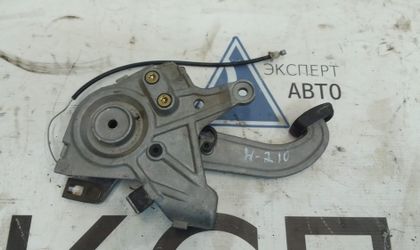 Педаль стояночного  тормоза MBenz S210 1996