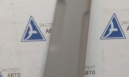 Обшивка стойки правая средняя Kia CeratoI Рест2007