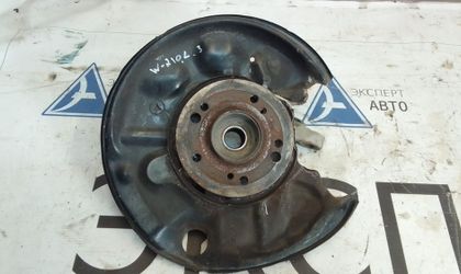 Поворотный кулак  Mercedes-Benz W210/S210  1996