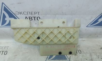 Крепление бампера Land Rover Range Rover III 2005