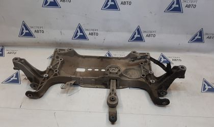 Подрамник передний Volkswagen Passat B6 2010