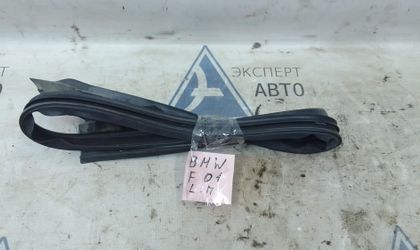 Уплотнитель двери ПЛ BMW 7 серия F01/F02/F04 2010