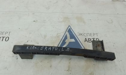 Направляющая стекла л перед Kia Cerato I Рест 2007