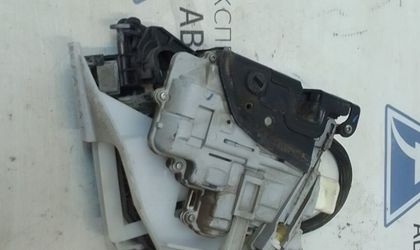 Замок задней правой двери VW Passat B6 (2005—2010)