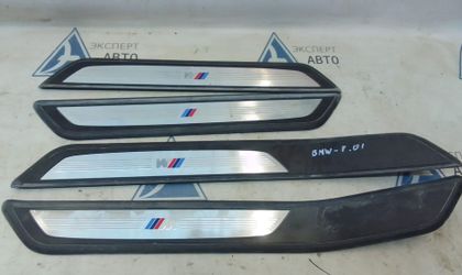 Накладка порога с подсветкой  BMW 7 серия  2010