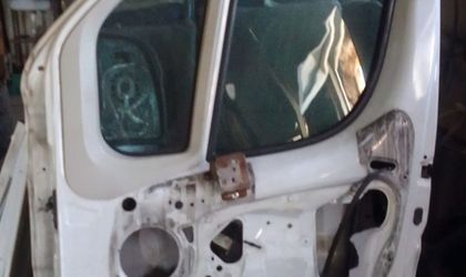 Дверь передняя правая Peugeot Boxer II 2012
