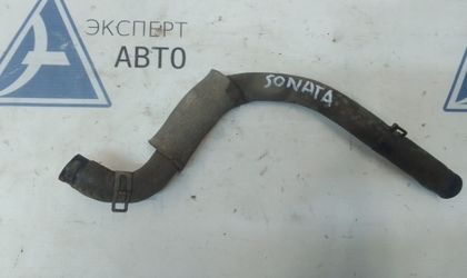 Патрубок охлаждения Hyundai Sonata IV Рест 2004