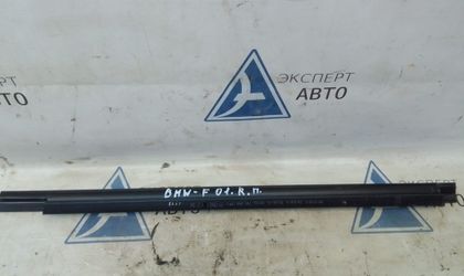Уплотнитель стекла двери внутр ПП BMW 7 F01/F02/F4