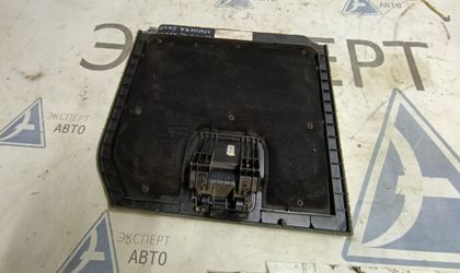Обшивка багажника Land Rover Range Rover III 2005