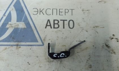 Кронштейн лючка бензобака Volkswagen Passat CC I