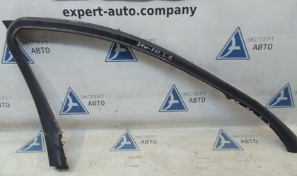 Уплотнитель стекла двери ЛП BMW 7 F01/F02/F04
