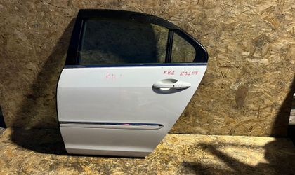 3107 Дверь задняя левая Honda Legend KB1