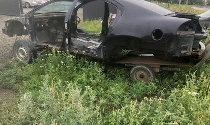 Стойка кузова левая центральная Dodge Intrepid II