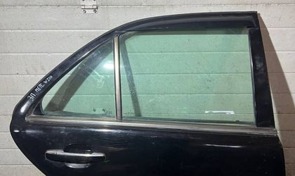 Дверь задняя правая Mercedes-Benz E W210 седан