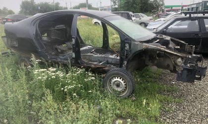 Стойка кузова правая центральная Dodge Intrepid II