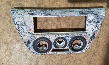 Накладка центральной консоли Mitsubishi Lancer 9