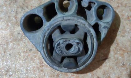 Опора редуктора Volkswagen Passat B5 AGZ 4WD