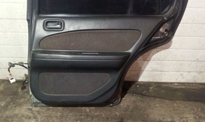Замок двери задний правый Nissan Cefiro A32 VQ20