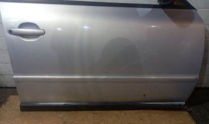 Молдинг двери перед прав Volkswagen Passat B5 2000