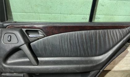 Ручка двери внутренняя задняя прав Mercedes E W210