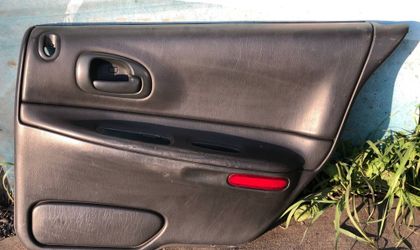 Обшивка двери задней правой Dodge Intrepid II 2002