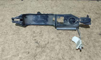 Кронштейн ручки двери задняя правая Ford Focus I