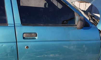 Дверь передняя правая ВАЗ (LADA) 2112 2000