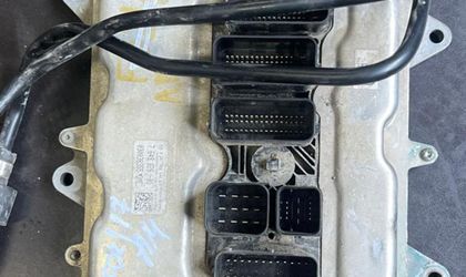 Блок управления двигателем BMW 7 серии F01/F02 LCI