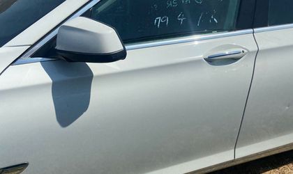 BMW 7 F01 F02 F04 Дверь левая передняя.