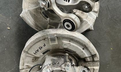 Поворотный кулак левый BMW 6 серии F13/F12