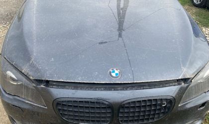BMW 7 серия F01 F02 F04 Капот A90 в заводе