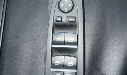 Блок управления стеклоподъемником  BMW 7 F01/F02