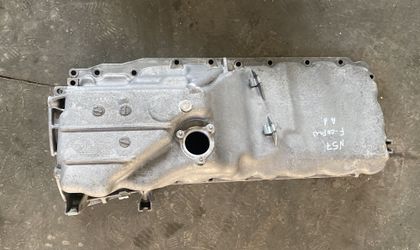 BMW 5  F10 7 F01 F02 Поддон двигателя N57 