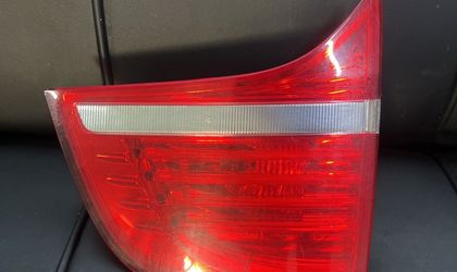 Фонарь крышки багажника правый BMW X6 E71