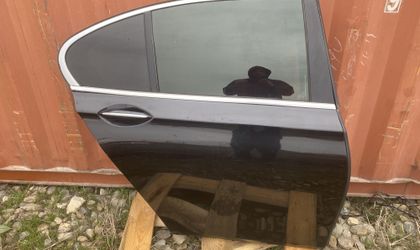 BMW 7 F01 Дверь задняя правая 475 цвет