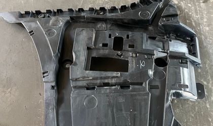 Крепление Л Бок Зд BMW 7 серия G11/G12 