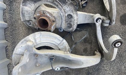 Поворотный кулак правый BMW 6 F06 F13 5 F10