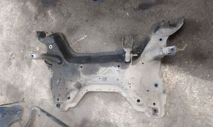 Подрамник передний Citroen С4 16 2008
