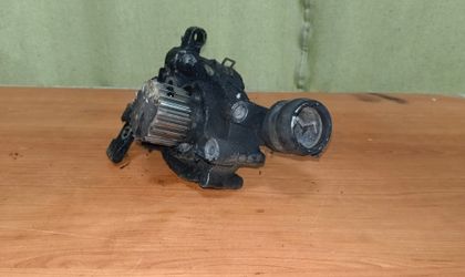 Насос водяной Mazda Capella IV 1991 помпа