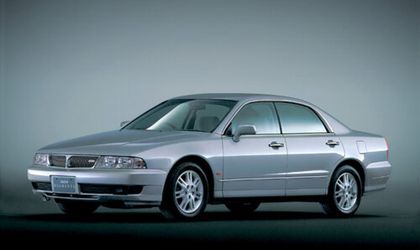 Mitsubishi Diamante II 2000