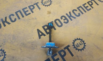 Ограничитель передней левой двери Colt Z25A