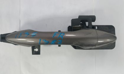 Ручка двери внешняя передняя правая Hyundai LM