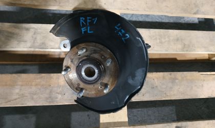 Ступица передняя левая Honda Stepwgn RF1