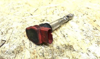 Катушка зажигания Audi Volkswagen 06D905115K
