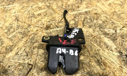 Замок крышки багажника Audi A4 B6 8E5827505B