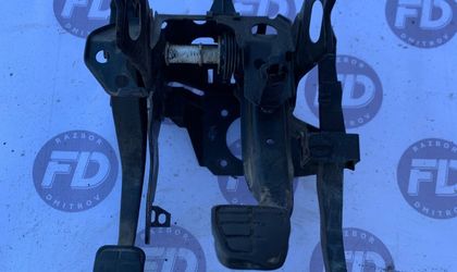 Педальный узел Volkswagen Golf Mk3  1994